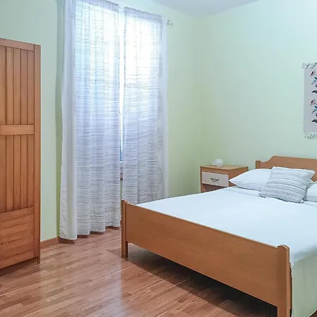 1 Bedroom Cozy In Novigrad Novigrad Istria