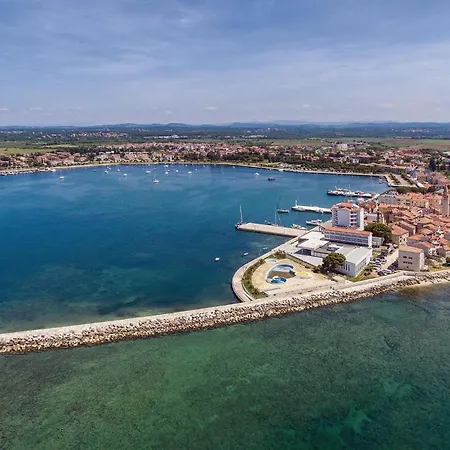 Gorgeous In Novigrad With Kitchen