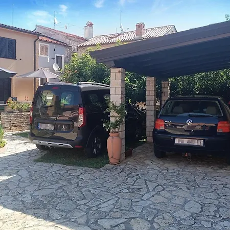 1 Bedroom Cozy In Novigrad